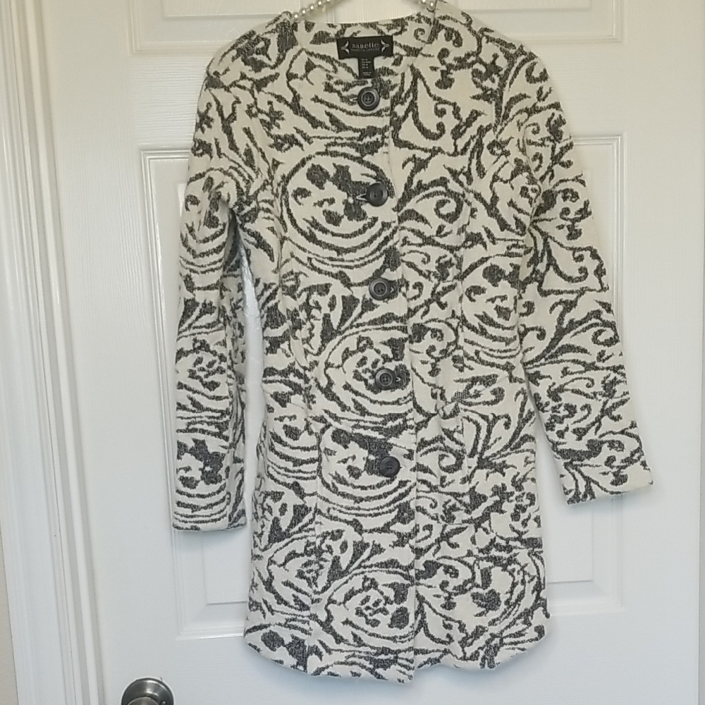 Nanette Lepore Gray White Longsleeve Round Neck Cost Jacket